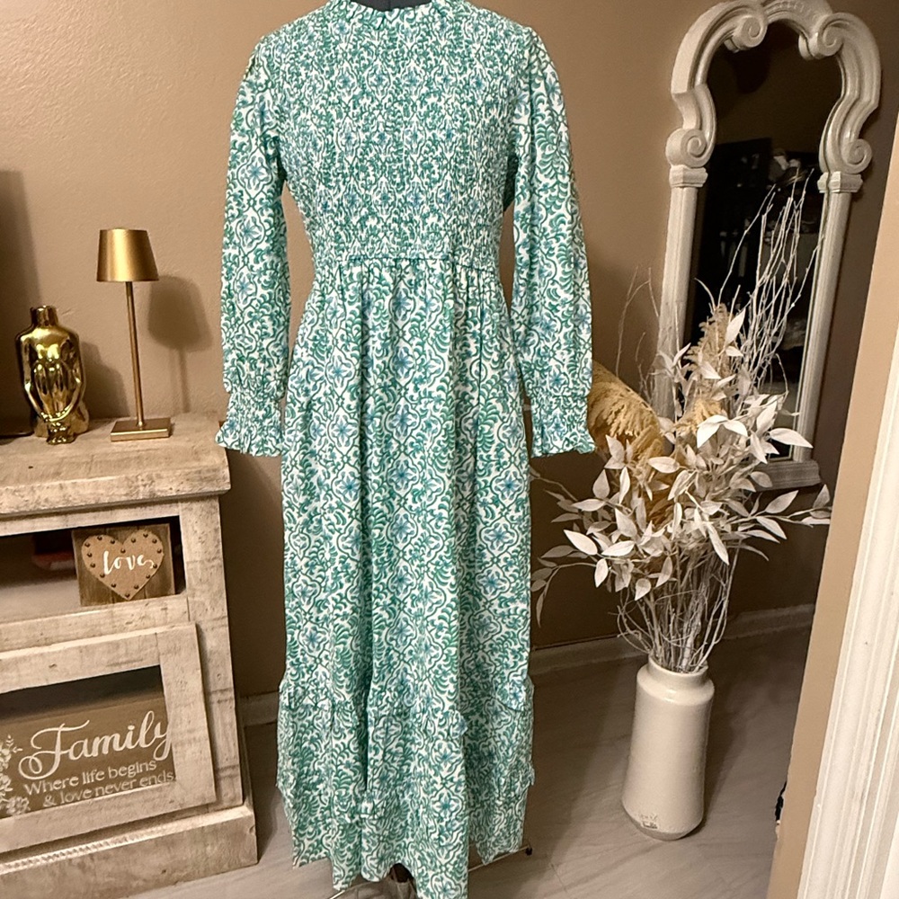 Elegant Green Long Sleeve Dress